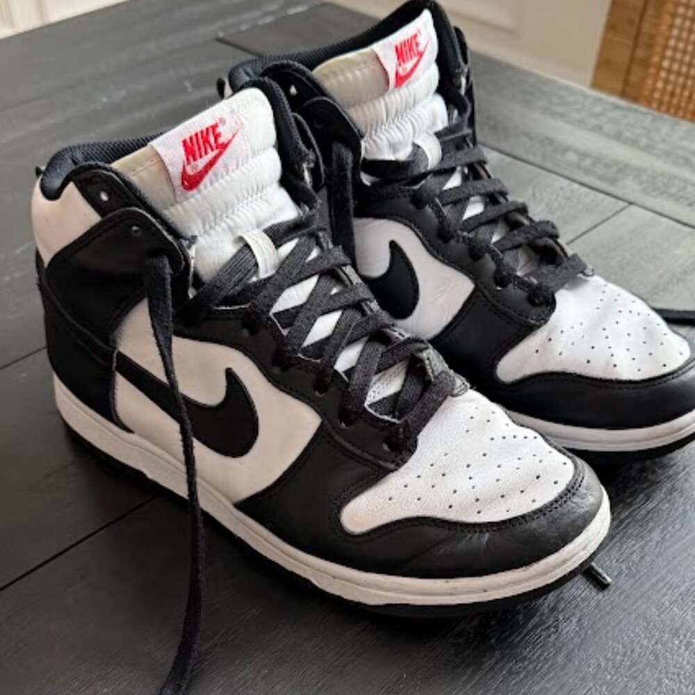 Nike Black and White Panda High Tops - Size 8